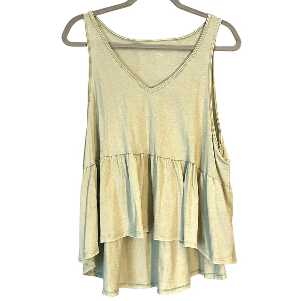 AMERICAN EAGLE Light Green Sleeveless Peplum Top